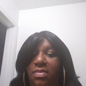 Meet your Posher, Johnetta